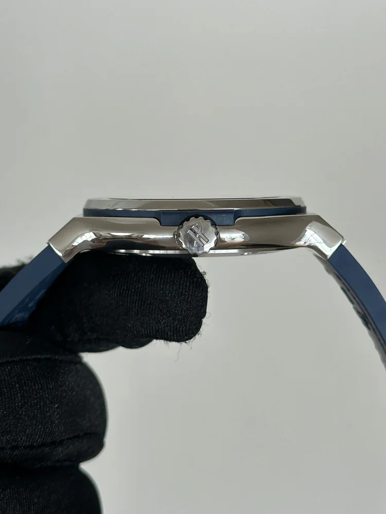 Hublot Classic Fusion Blue 542.NX.7170.LR